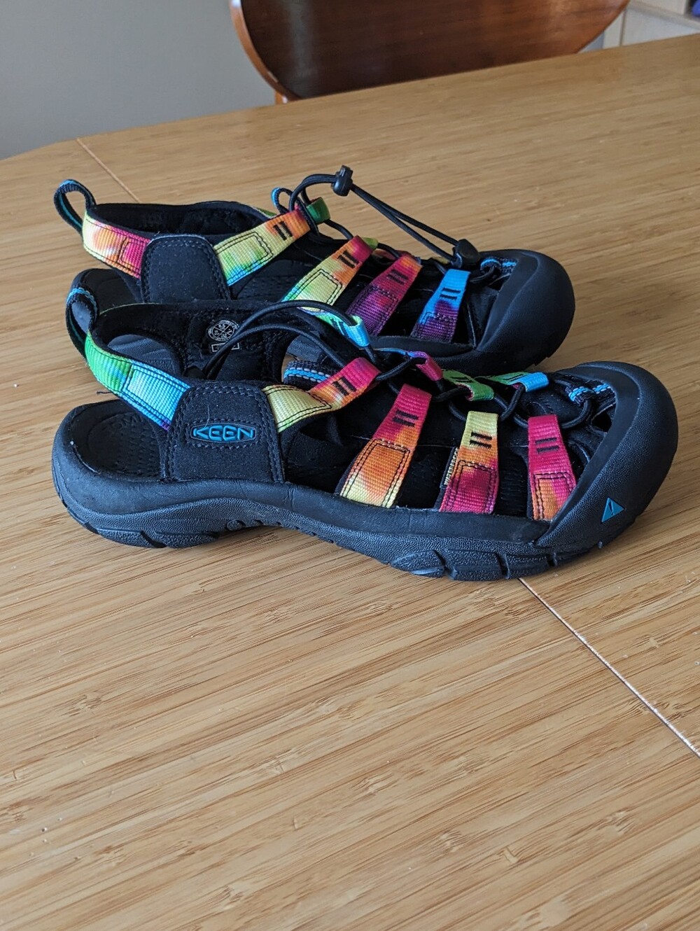 KEEN Newport Retro Tie Dye Hiking Sandals sz 8.5 Outdoors Waterproof